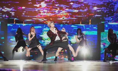 欧阳娜娜张艺兴圈内爆料,揭秘明星背后的故事