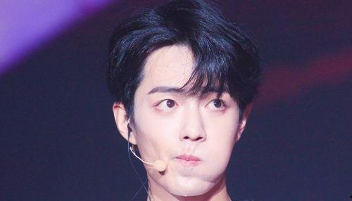 有关肖战的爆料视频大全,揭秘明星背后的真实故事 第2张 有关肖战的爆料视频大全,揭秘明星背后的真实故事 第2张