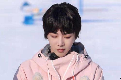 罗飞云圈内爆料,揭秘娱乐圈不为人知的幕后故事