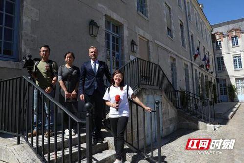 合肥吃瓜网红事件视频,揭秘网络舆论的风暴与真相 第3张 合肥吃瓜网红事件视频,揭秘网络舆论的风暴与真相 第3张