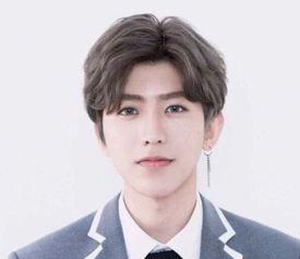 娱乐吃瓜酱蔡徐坤,从偶像到流量王,娱乐吃瓜酱的独家揭秘 第3张 娱乐吃瓜酱蔡徐坤,从偶像到流量王,娱乐吃瓜酱的独家揭秘 第3张