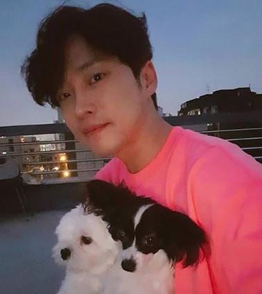 演员爆料娱乐圈丑闻,演员爆料揭开行业黑暗面  第3张